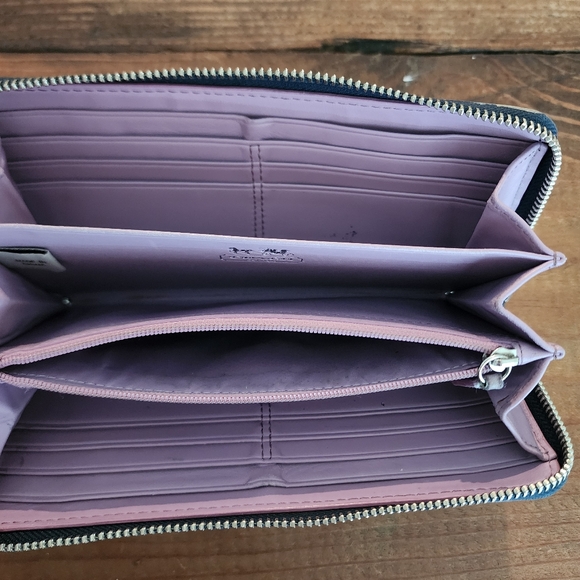 Coach Zip Wallet - Picture 9 of 12